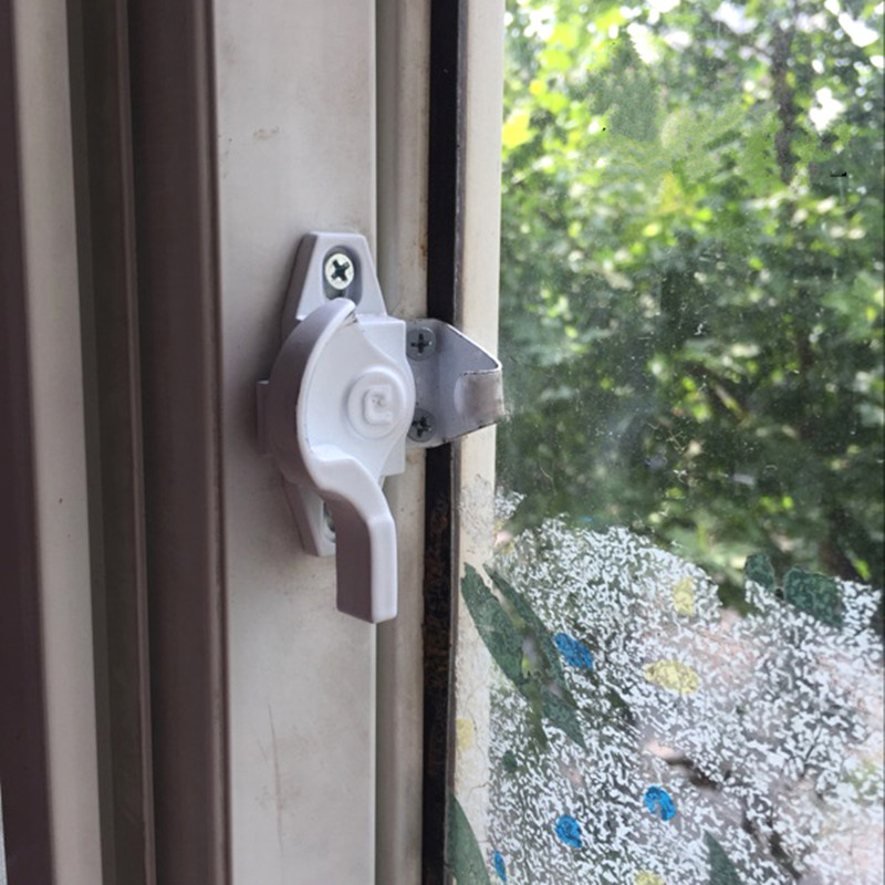 Home Security Tapo - 1 Buah Kunci Kait Jendela Keamanan